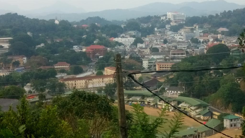 Grand Resort Kandy Eksteriør bilde